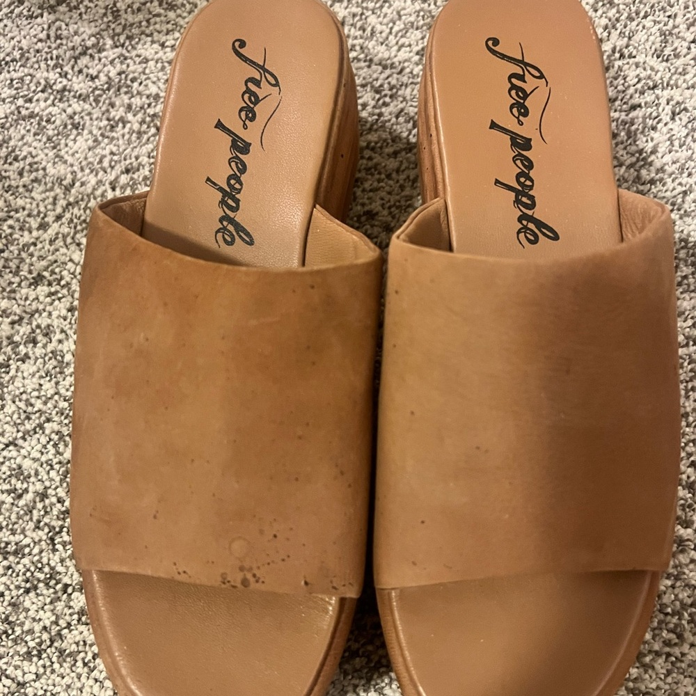 Free People Tan Women's Slide Sandals